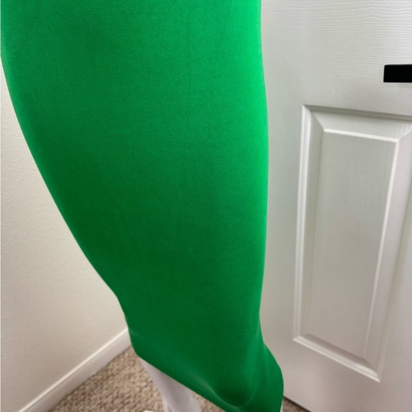 Zara green seamless midi skirt XS Elegant Green Pencil Skirt. #343 - Picture 4 of 8